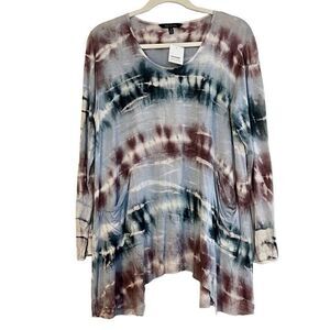 NWT Yak & Yeti Tye-Dye Shark Bite Long Sleeve Top Small